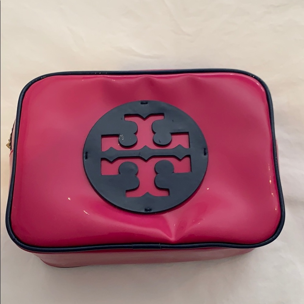 Tory burch cosmetic case